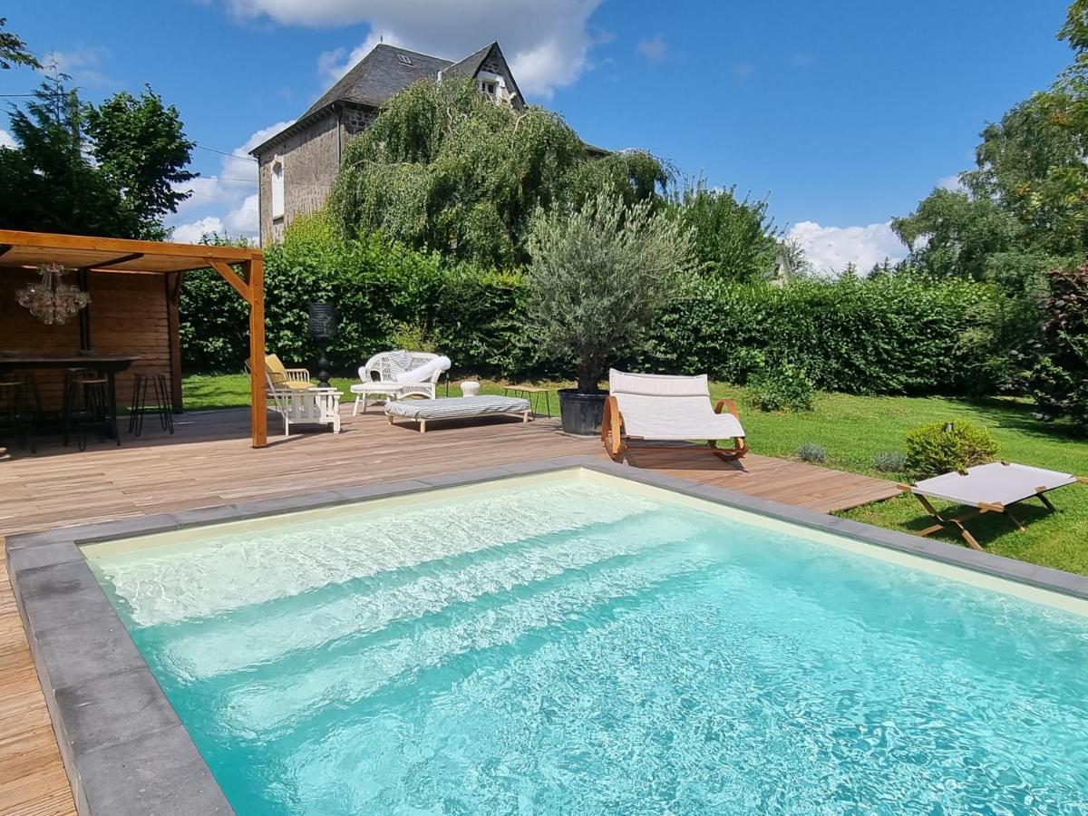 Villa Mura Gite Luxe Avec Piscine Et Spa Campagne Et Grand Air Nouvelle Aquitaine Correze Neuvic  Luaran gambar