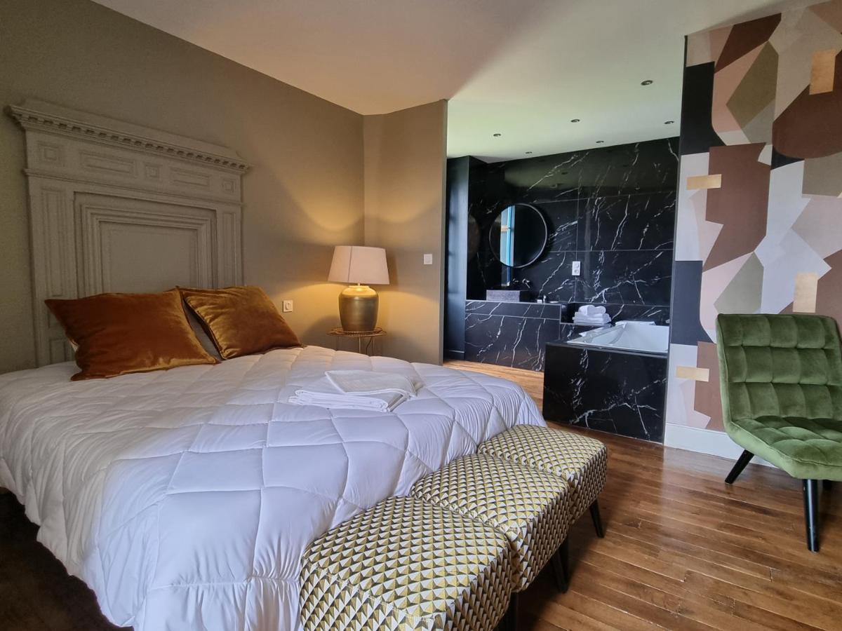 Villa Mura Gite Luxe Avec Piscine Et Spa Campagne Et Grand Air Nouvelle Aquitaine Correze Neuvic  Luaran gambar